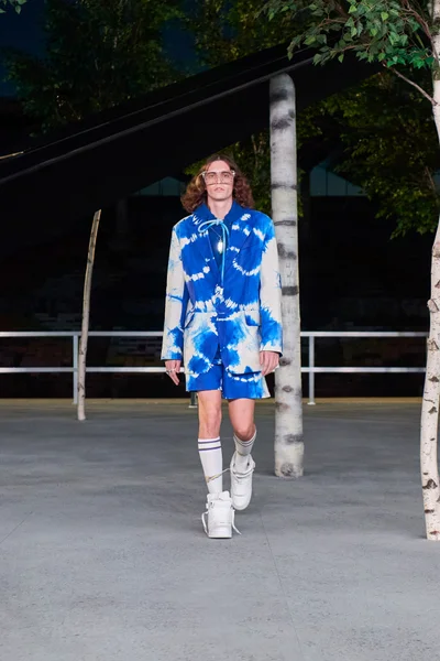 Look 111
